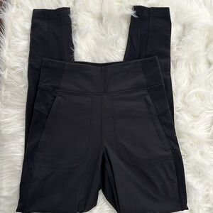 Athleta Women’s  Zip front and back wander stash  skinny pants Size XS in Black